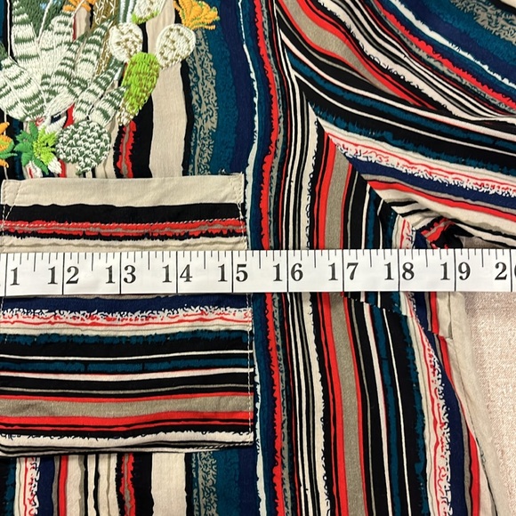 Andree by Unit Beautiful Cactus Embroidered Blouse Women’s Medium Multicolored - Picture 8 of 10